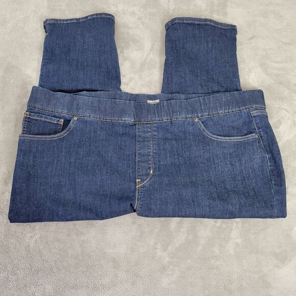 Levis Signature Womens Jeans 24 Plus Capri Dark Blue Denim Total Shaping CAP40E - Picture 1 of 10